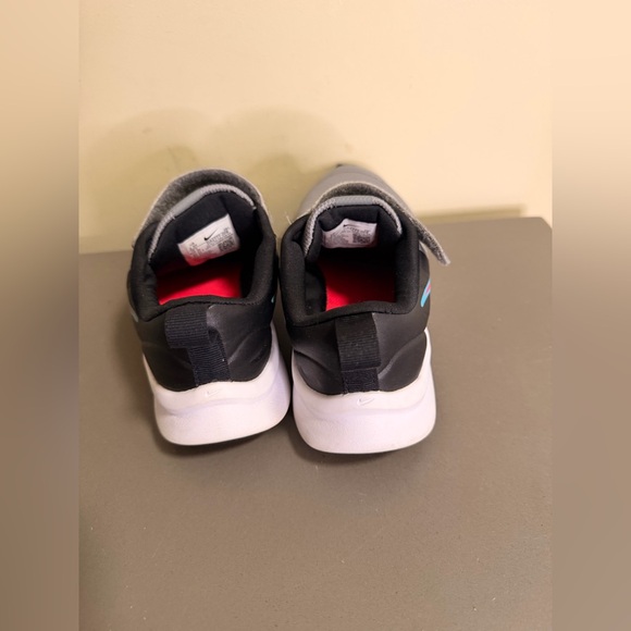 Youth Nike Star Runner 3 Athletic Shoes - Picture 4 of 7